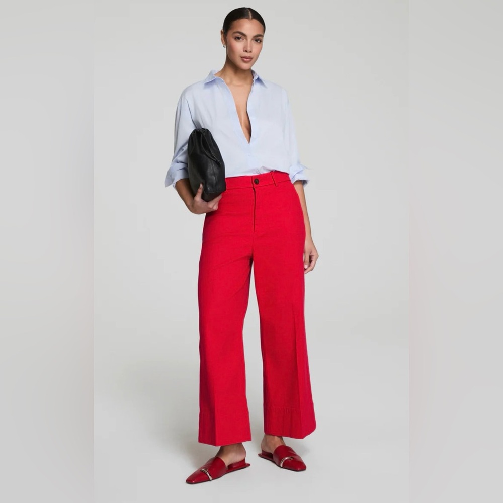 SPANX Woman’s Vibrant Red Casual Pant